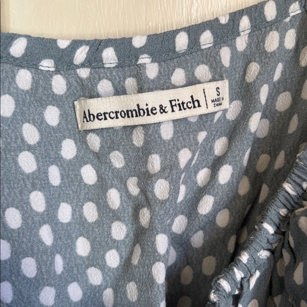 Abercrombie and Fitch Polkadot Bodysuit - Picture 5 of 7